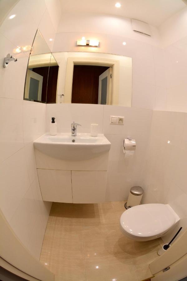 Azyl Apartments Варшава Екстер'єр фото